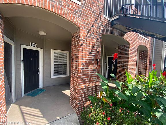 4th image of 10000 Gate Pkwy #1713