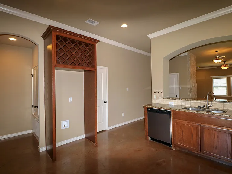 3125 Silver Saddle Dr — Photo 8