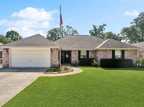 67045 Montaigne St, Mandeville, LA 70471