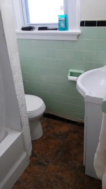 701 Five Oaks Ave — Photo 2