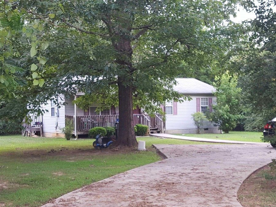 2nd image of 120 Ball Field Rd