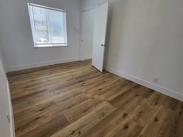 1324 Addison St #8 — Photo 7