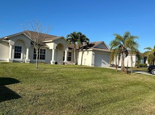981 SW Fable Ave, Port Saint Lucie, FL 34953