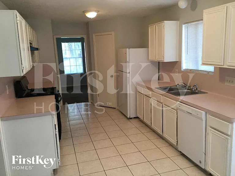 14114 Falling Elm Ln — Photo 3