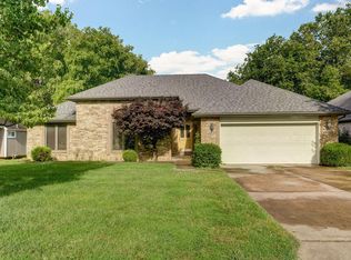 4731 S Clifton Ct, Springfield, MO 65810