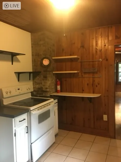 2 bed, 950 sqft, $1,575 — Photo 2
