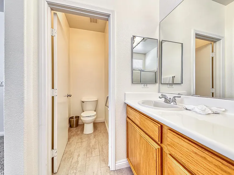 9772 Ridgebluff Ave — Photo 29