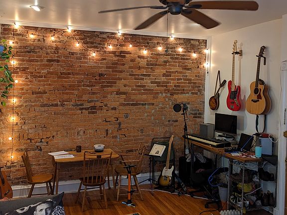 3rd image of 4826 Cedar Ave #2R
