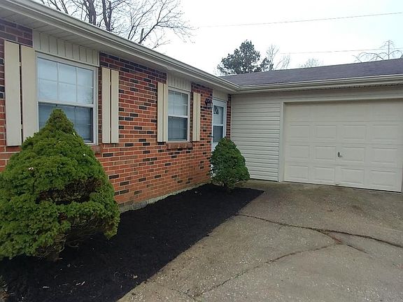 2nd image of 1348 Canonero Dr