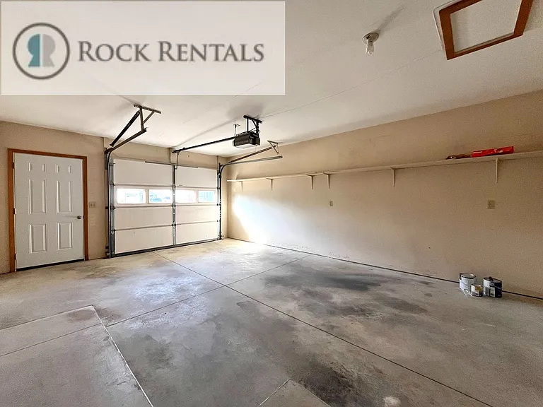 502 S Washington St — Photo 16
