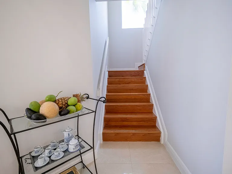 10849 Bal Harbor Dr — Photo 45