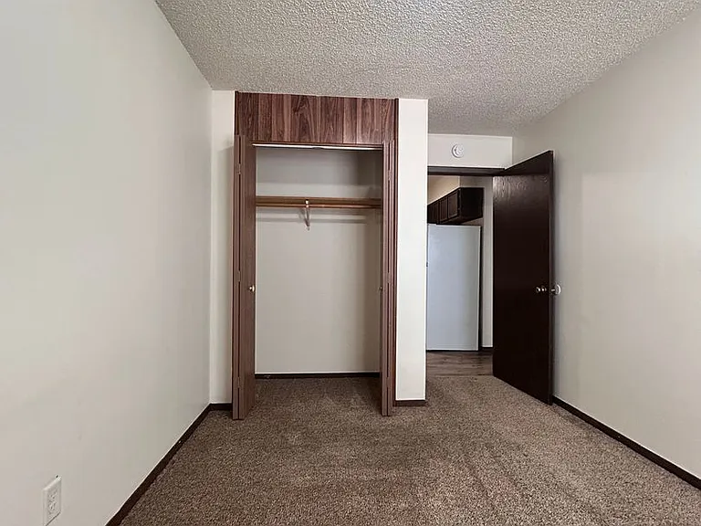 311 S Eaton Ave — Photo 8