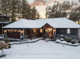 241 Eight Mile Point Rd, Oro Medonte, ON L3V 0K2