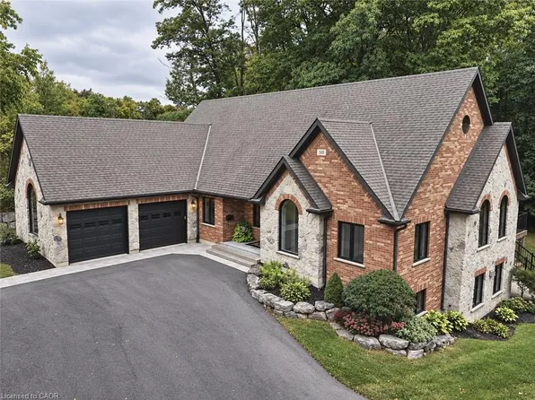 515 Hamilton Dr, Hamilton, ON L9G 2A9
