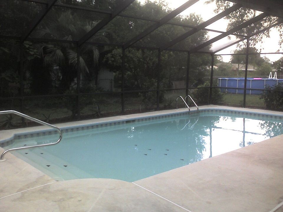2nd image of 1344 Bishop Rd