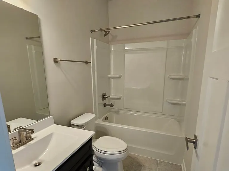 303 Golan Cir #B — Photo 30