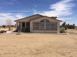 11075 Middleton Rd, Phelan, CA 92371