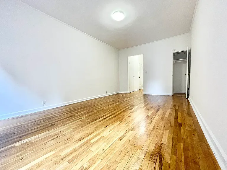 590 3rd Ave #3C — Photo 2
