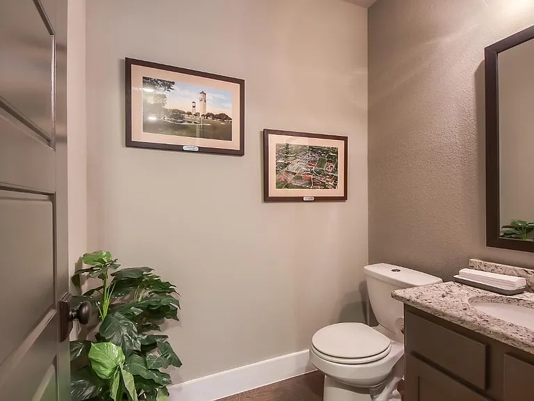232 Claremont Ave — Photo 12
