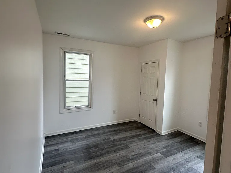 135 James St #2 — Photo 10