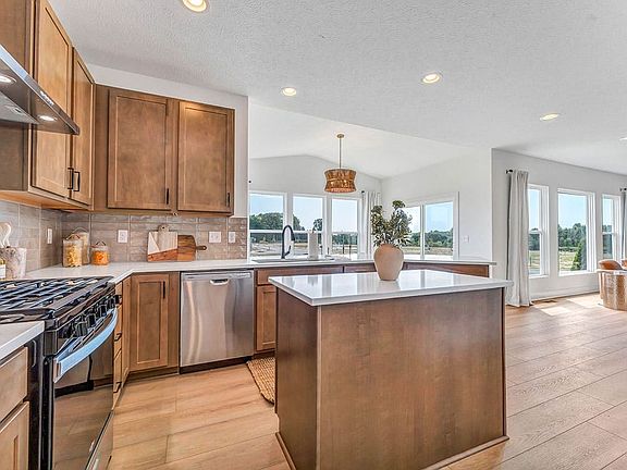 7th image of this home