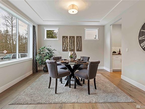 4th image of 16811 124th Avenue Ct E