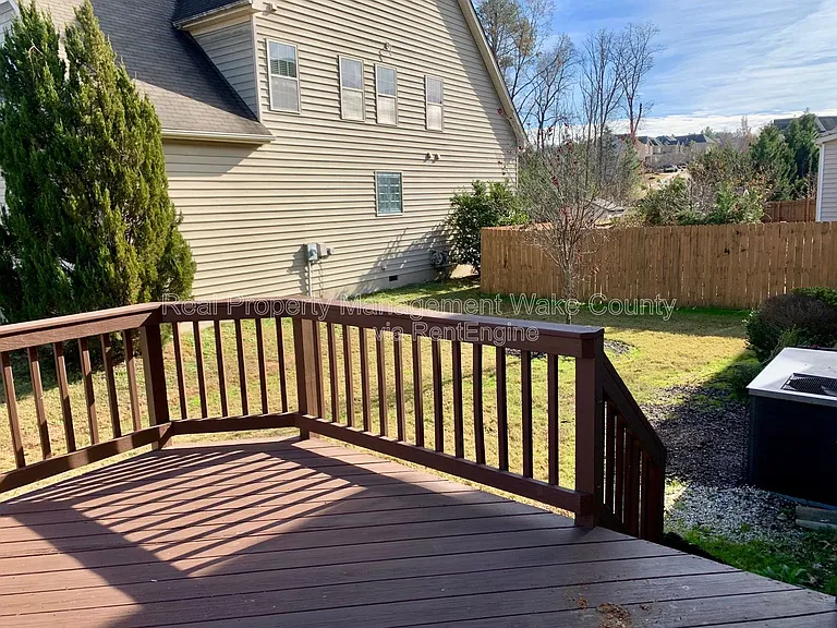 512 Sandy Whispers Pl — Photo 37