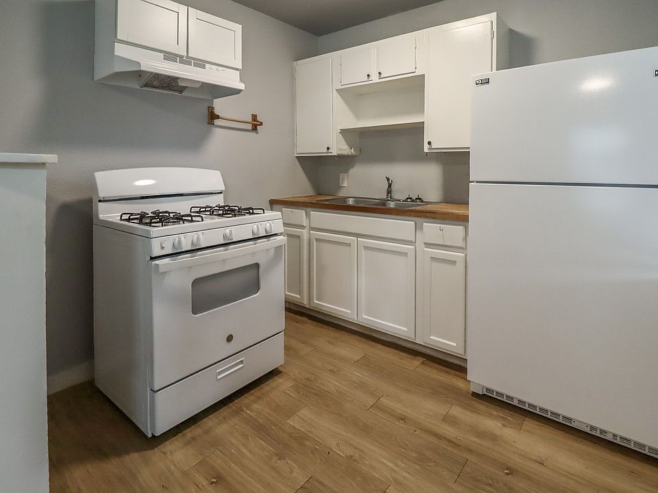 1st image of 120 W Avenue A