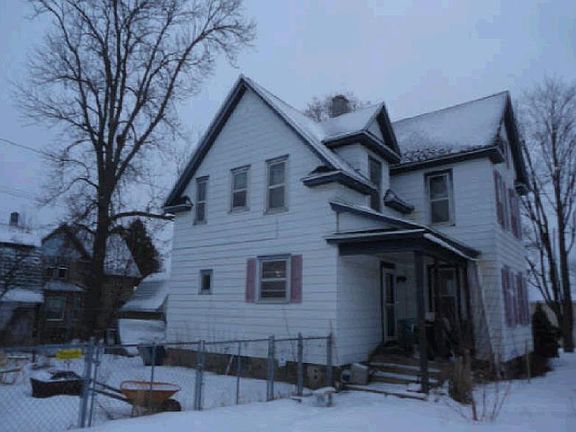 5th image of 504 N 2nd Ave
