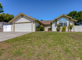 770 Spaniel Dr, Redding, CA 96003
