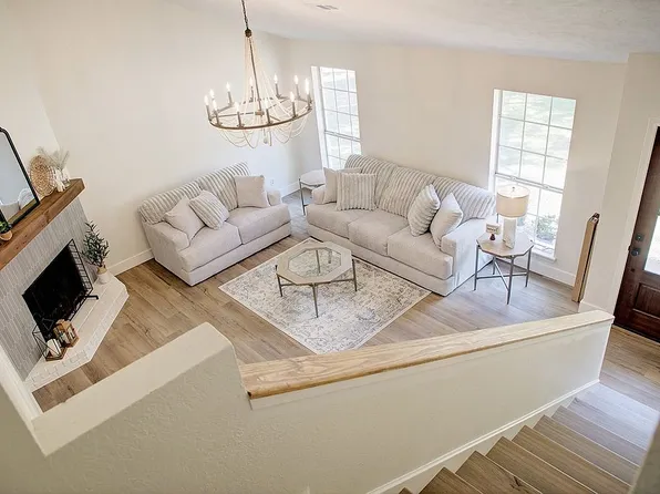 122 Presidio Pl, Wake Village, TX 75501