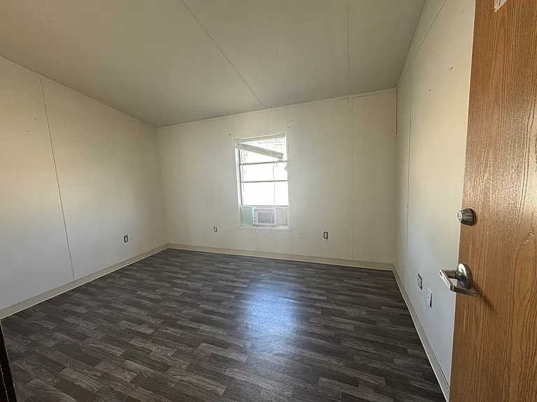 164 Kila St — Photo 2