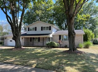 1354 Independence Cir SE, New Philadelphia, OH