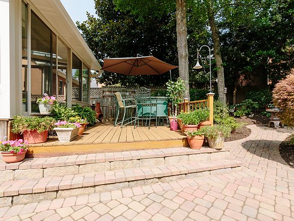 5th image of 3171 Palisades Ct SE