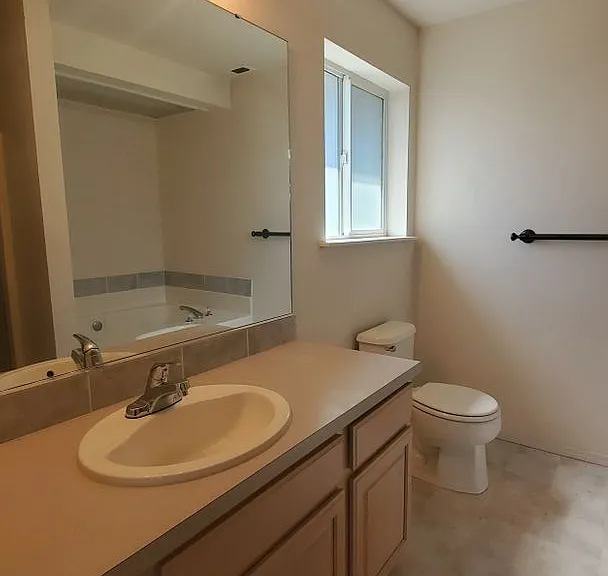 2452 N Rhode Island Ct — Photo 14