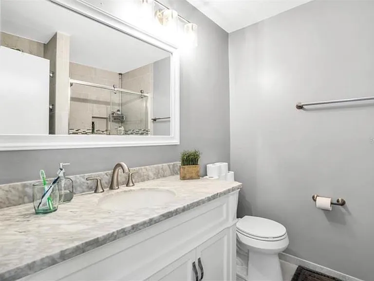 16208 Pebblebrook Dr — Photo 11