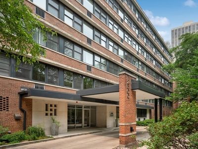 2300 N Commonwealth Ave APT 2L, Chicago, IL, 60614