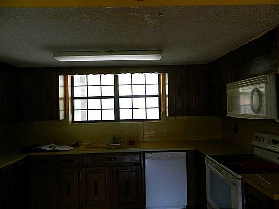 2nd image of 1112 S 27th St