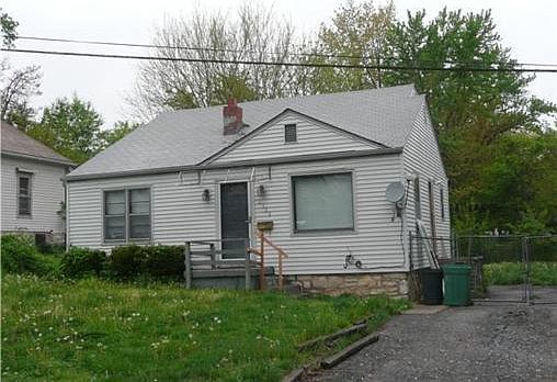 1st image of 2730 Walker Ave