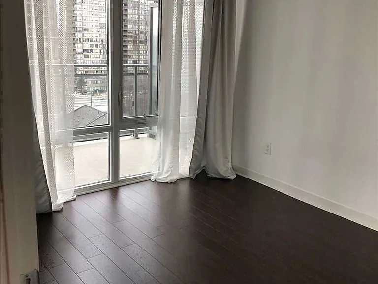 365 Prince Of Wales Dr #1007 — Photo 11
