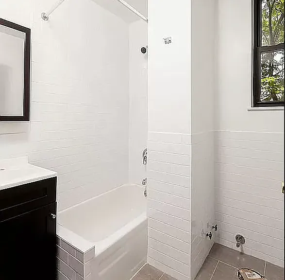506 E 13th St #8 — Photo 6
