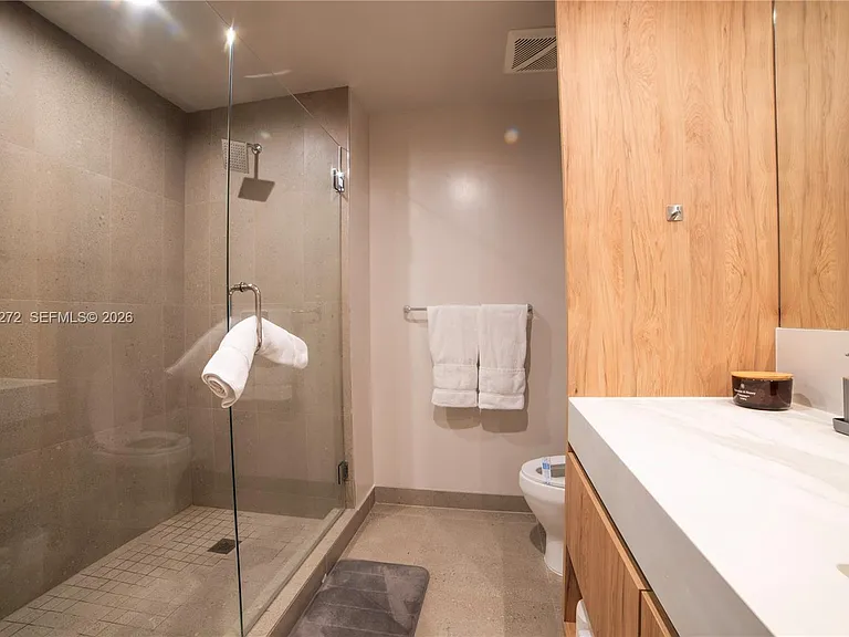 11 NE 6th 1403 Miami #1403 — Photo 16