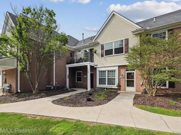 1324 Dufree Blvd, Howell, MI 48843