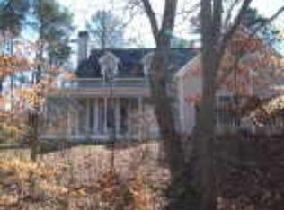 5710 Julian Rd, Gainesville, GA 30506