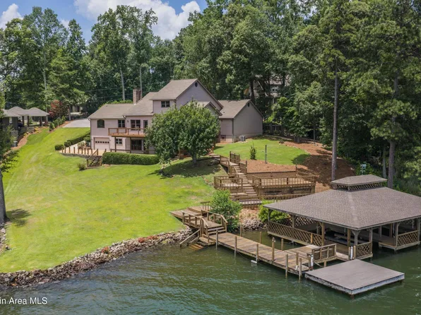 211 Tanglewood Ln, Dadeville, AL 36853
