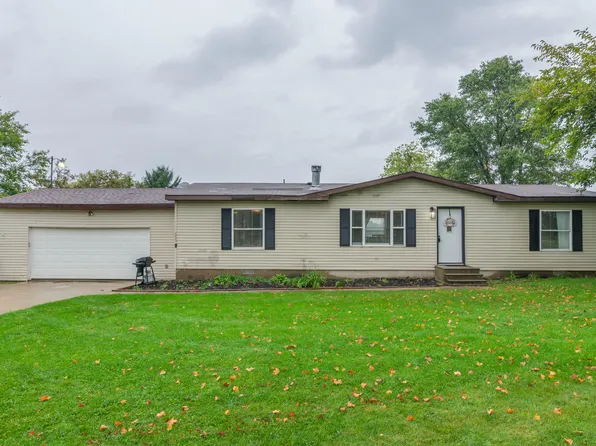 498 W Barnhart Rd, Union City, MI 49094