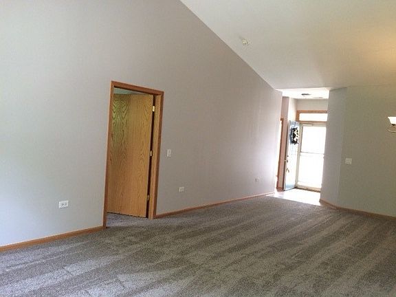 3rd image of 17025 Mendota Dr #17025