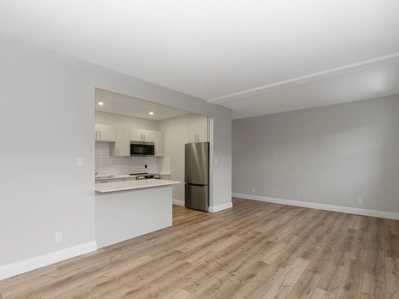 523 Bay St, Midland, ON L4R 1L2, Canada — Photo 3