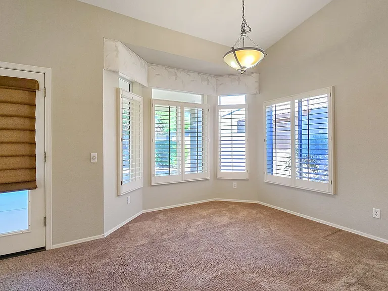 15062 W Piccadilly Rd — Photo 16