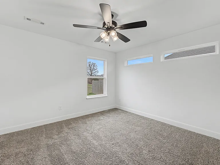 5377 Clear Springs Ave — Photo 9